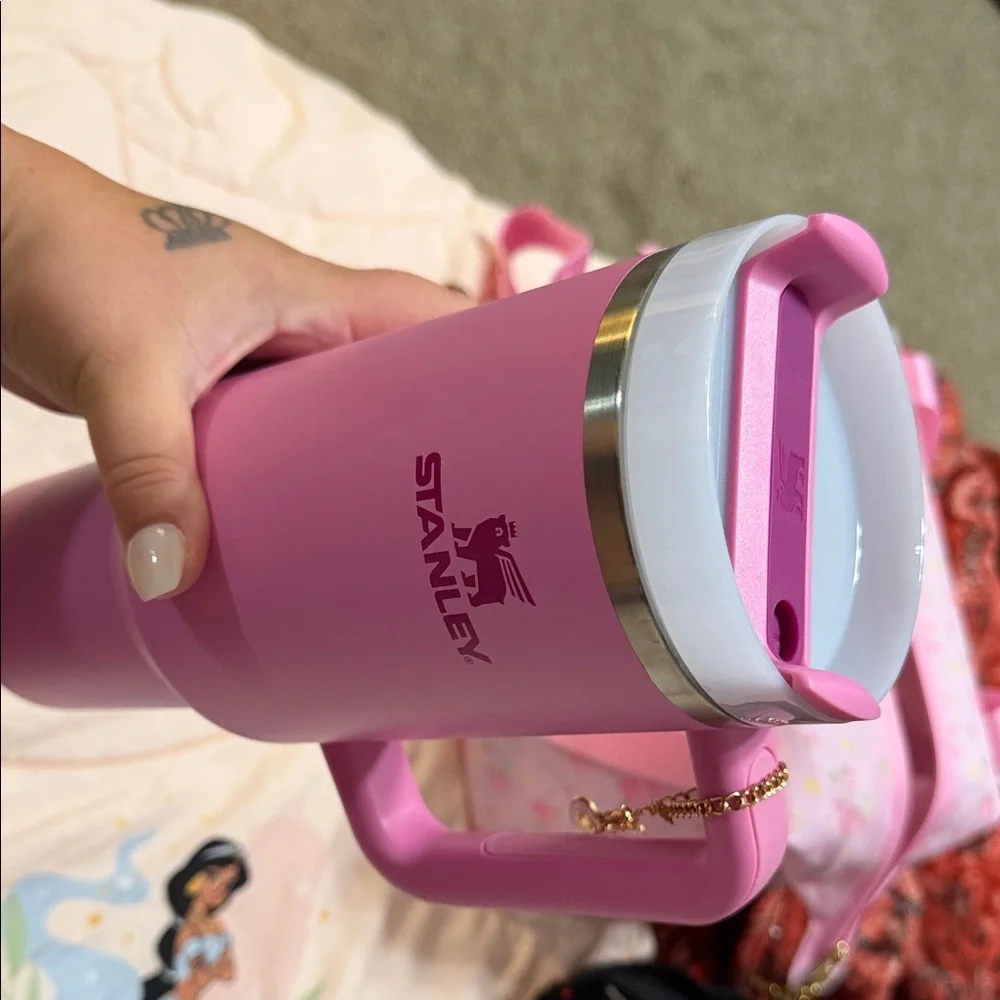 Stanley Pink Insulated Travel Mug with Handle - Picture 2 of 2